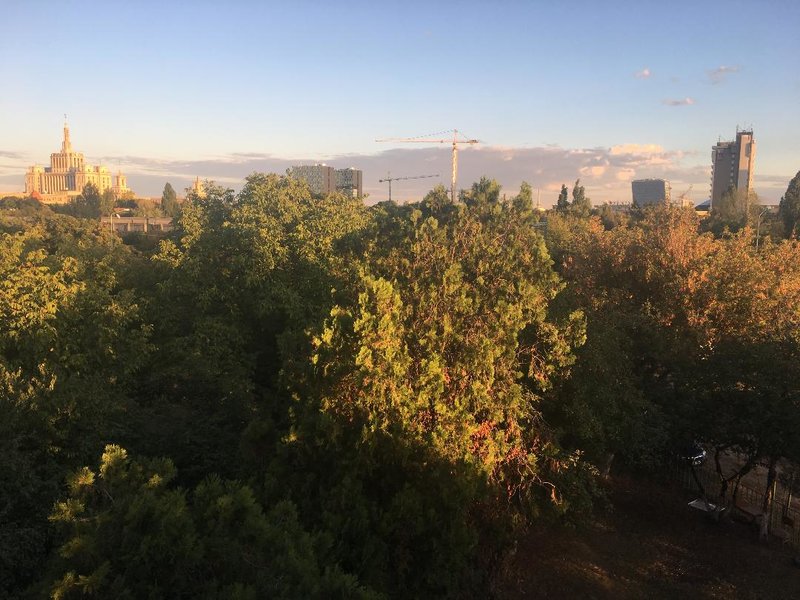 Herastrau, Piata Presei, B-dul Poligrafiei nr. 20